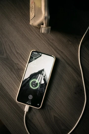 заряджання смартфона