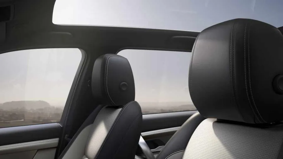 інтер'єр Land Rover Discovery Sport