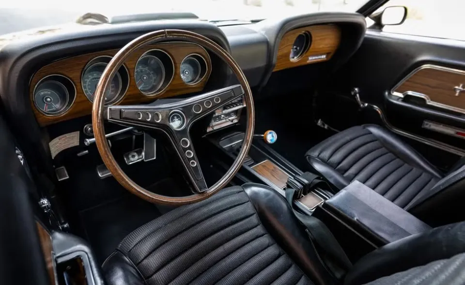 салон Ford Mustang Boss 429