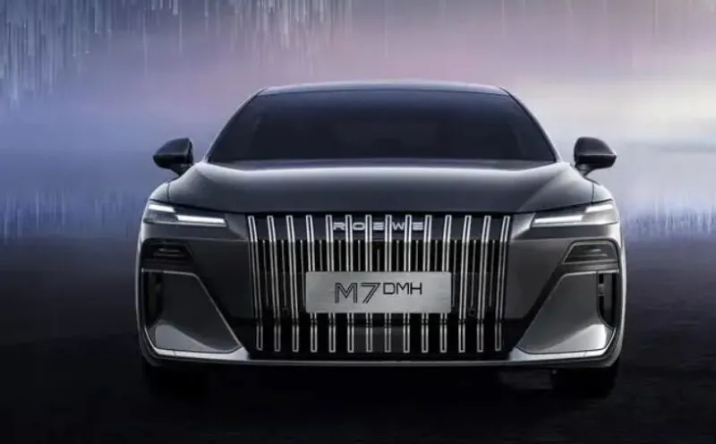 Roewe M7 DMH