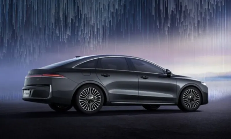 Roewe M7 DMH