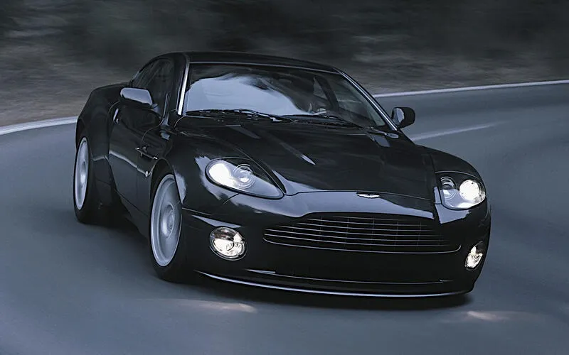 Aston Martin V12 Vanquish
